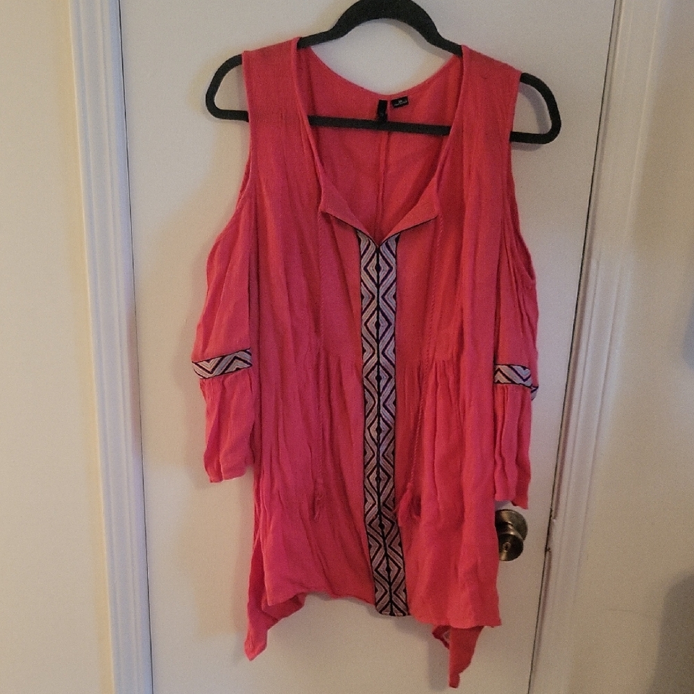 New Directions Pink Blouse with Geometric Trim